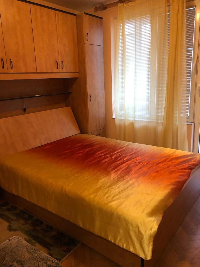 Spacious Beautiful Apartment - Prime Location Varna Eksteriør billede